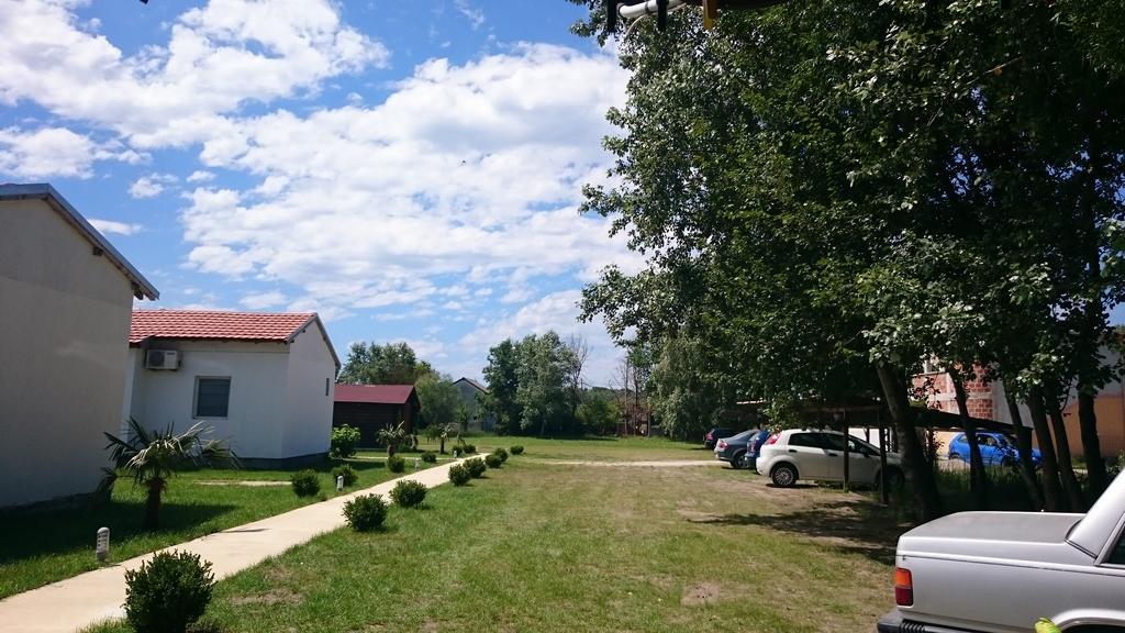 Beni Bungalows Ulcinj Buitenkant foto