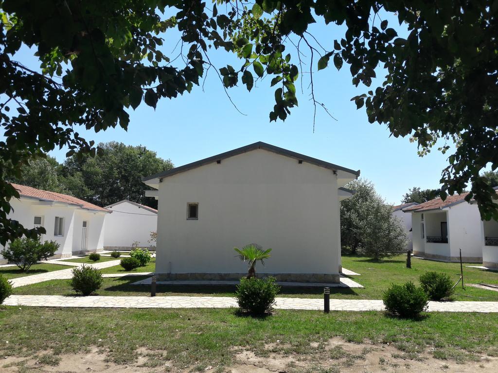 Beni Bungalows Ulcinj Buitenkant foto