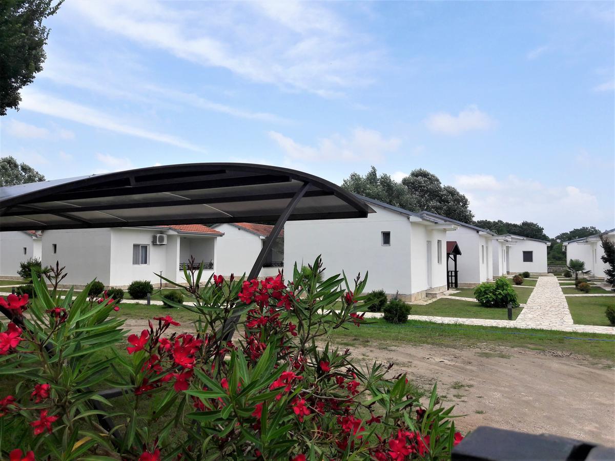 Beni Bungalows Ulcinj Buitenkant foto