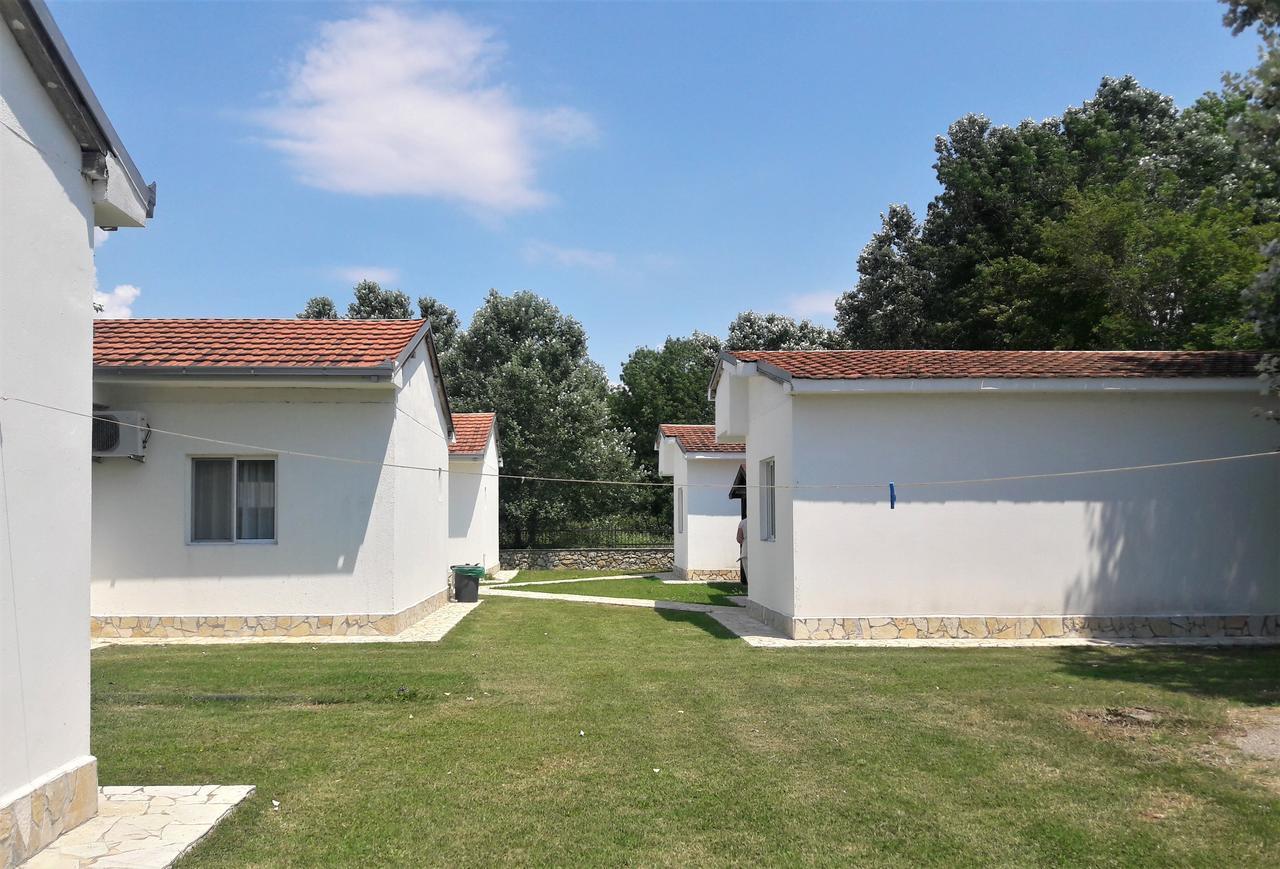 Beni Bungalows Ulcinj Buitenkant foto
