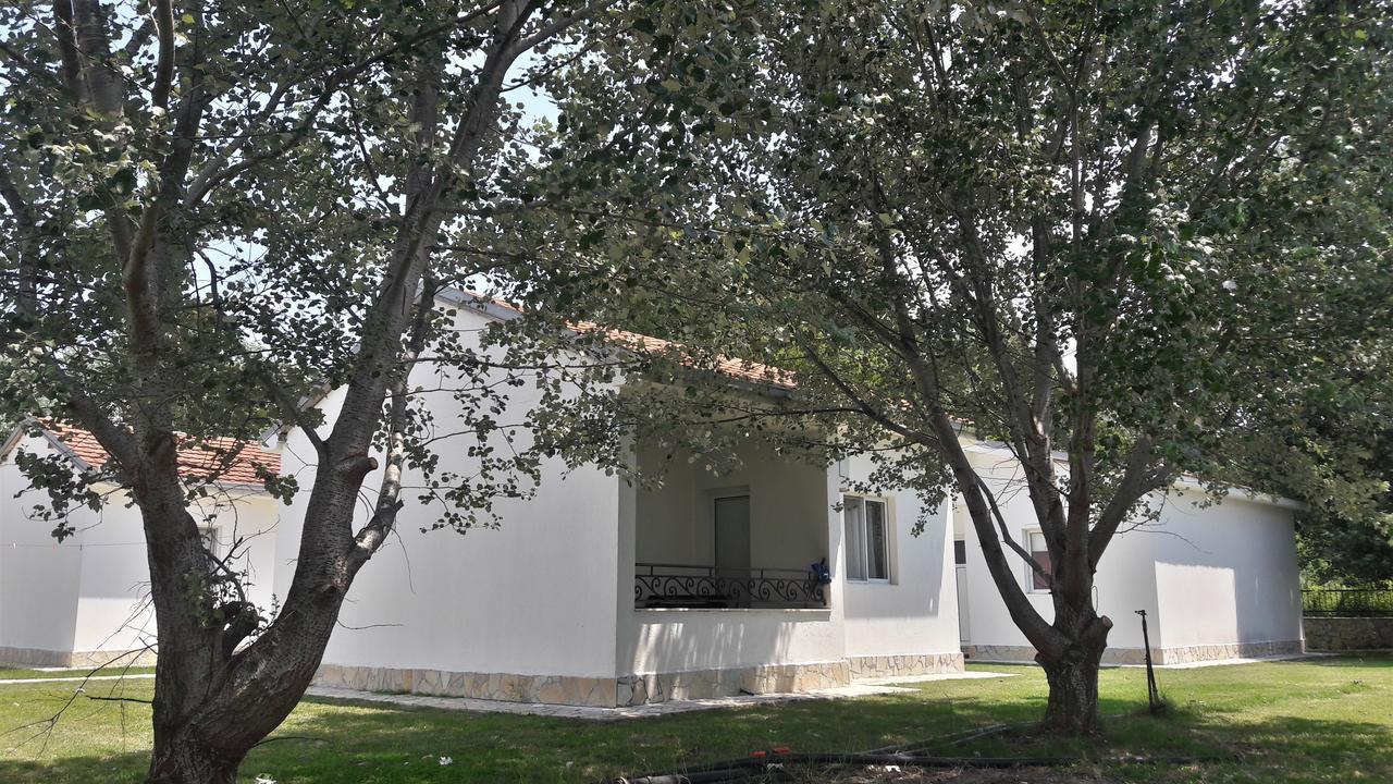 Beni Bungalows Ulcinj Buitenkant foto