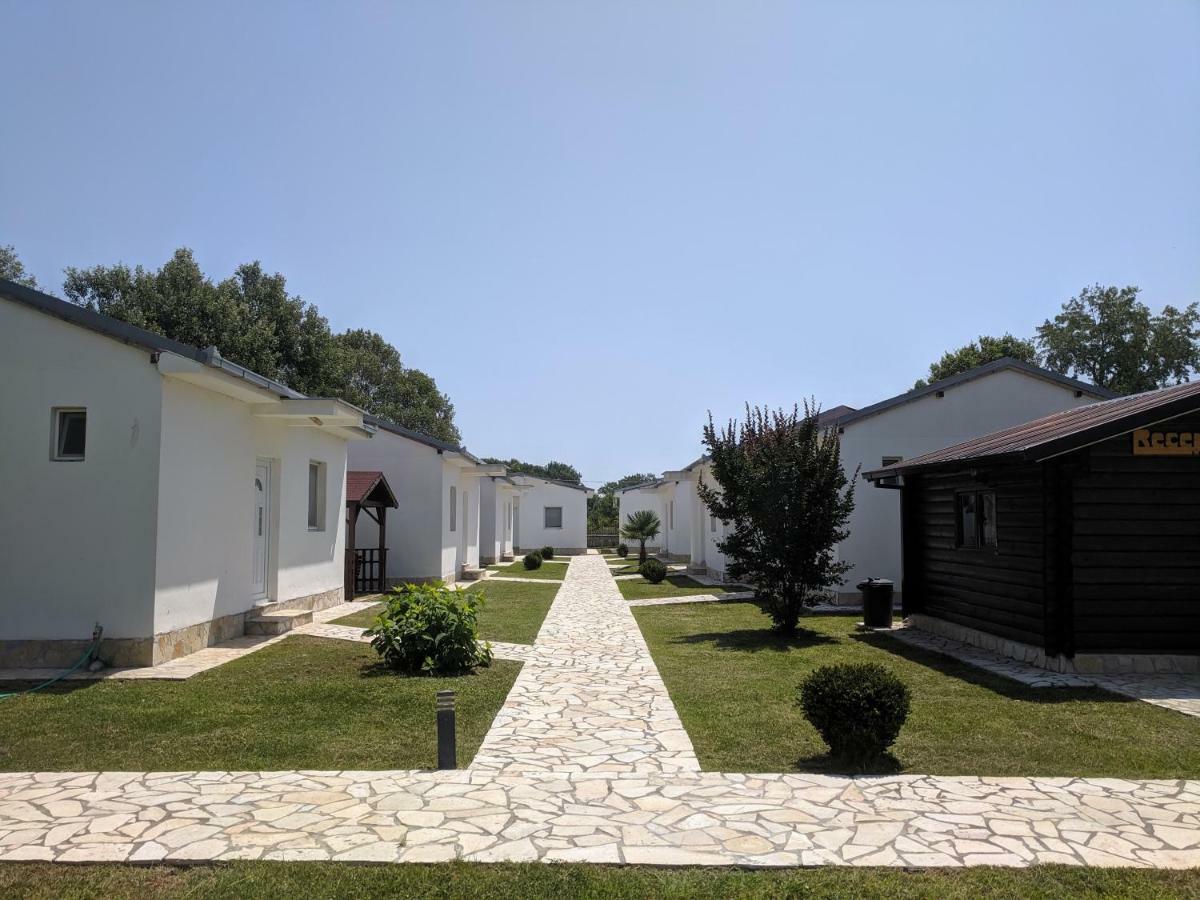 Beni Bungalows Ulcinj Buitenkant foto