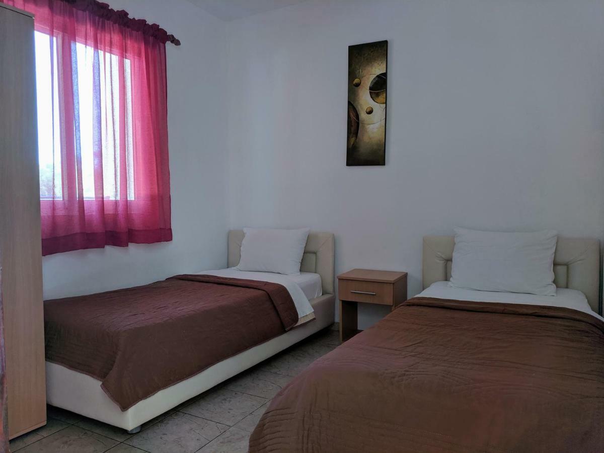 Beni Bungalows Ulcinj Buitenkant foto
