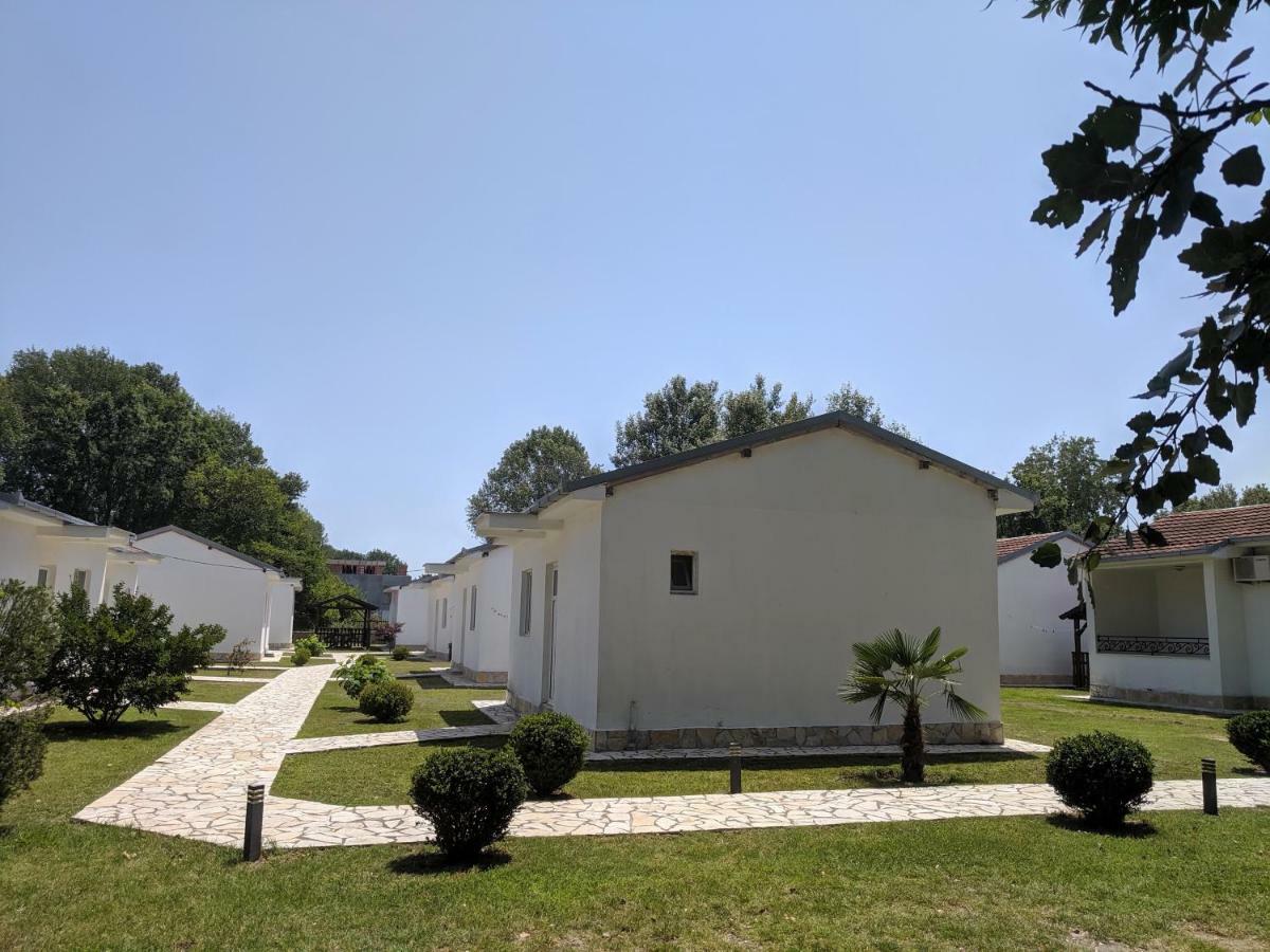 Beni Bungalows Ulcinj Buitenkant foto