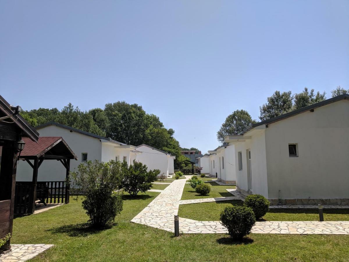 Beni Bungalows Ulcinj Buitenkant foto