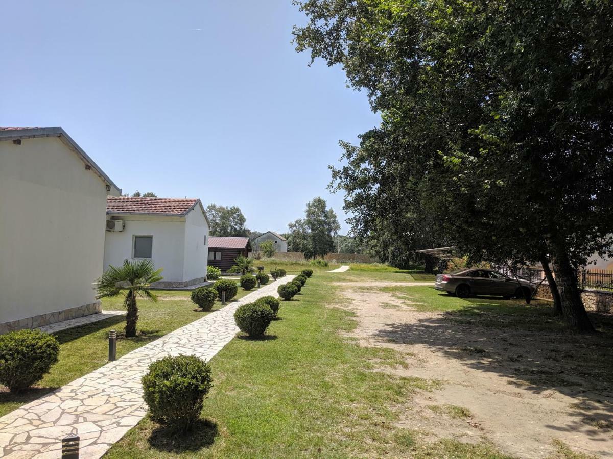 Beni Bungalows Ulcinj Buitenkant foto